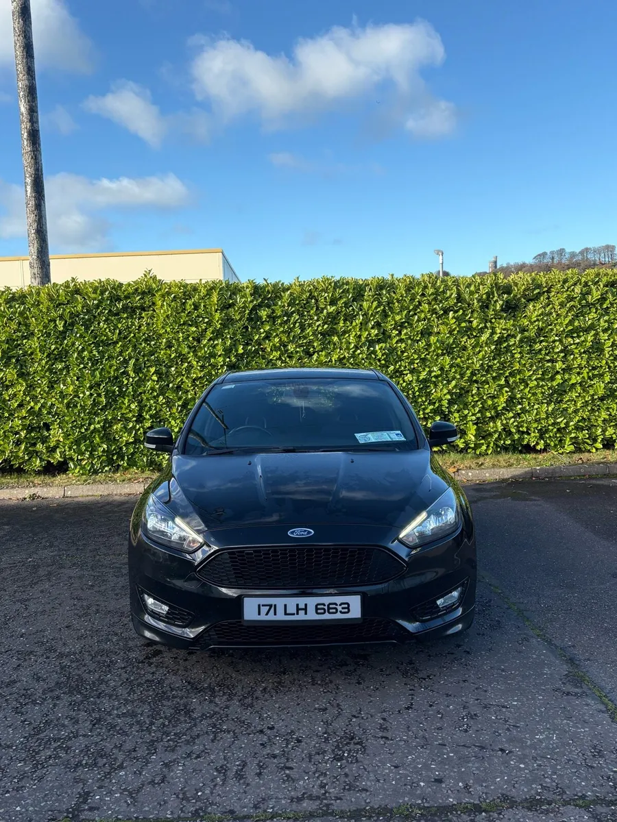 Ford Focus ST-Line 1.5 TD 6SPEED - Image 2