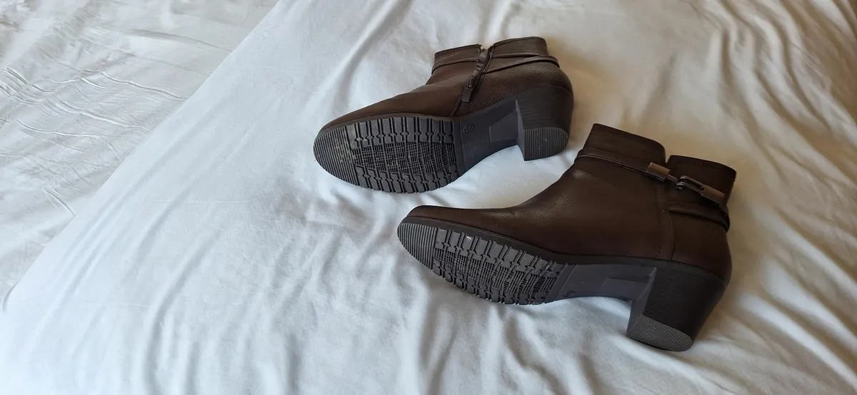 ankle boots - Image 1