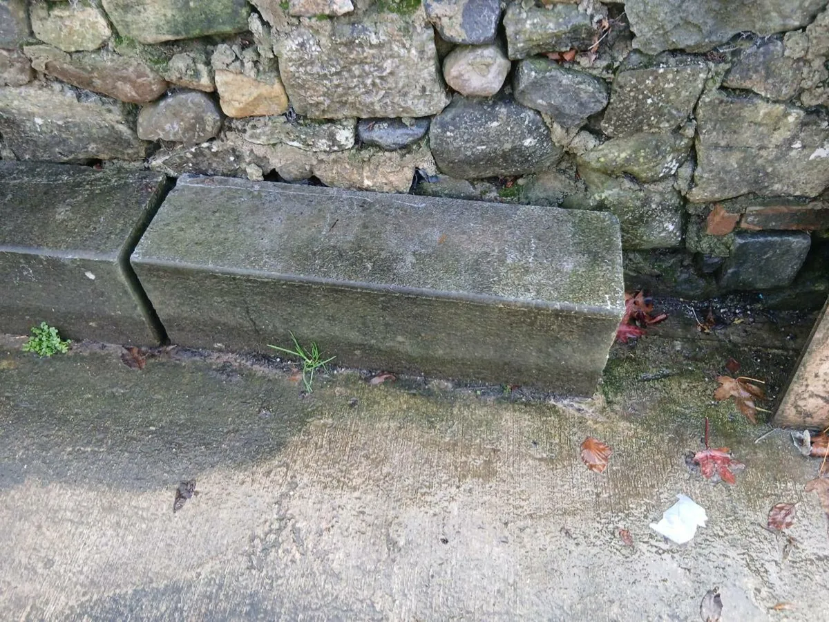 Cut stone.. - Image 3