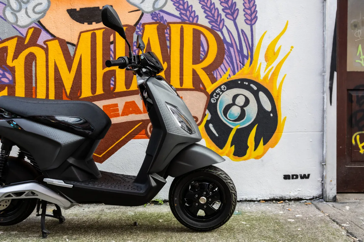 Piaggio 1 Electric Scooter - Image 1