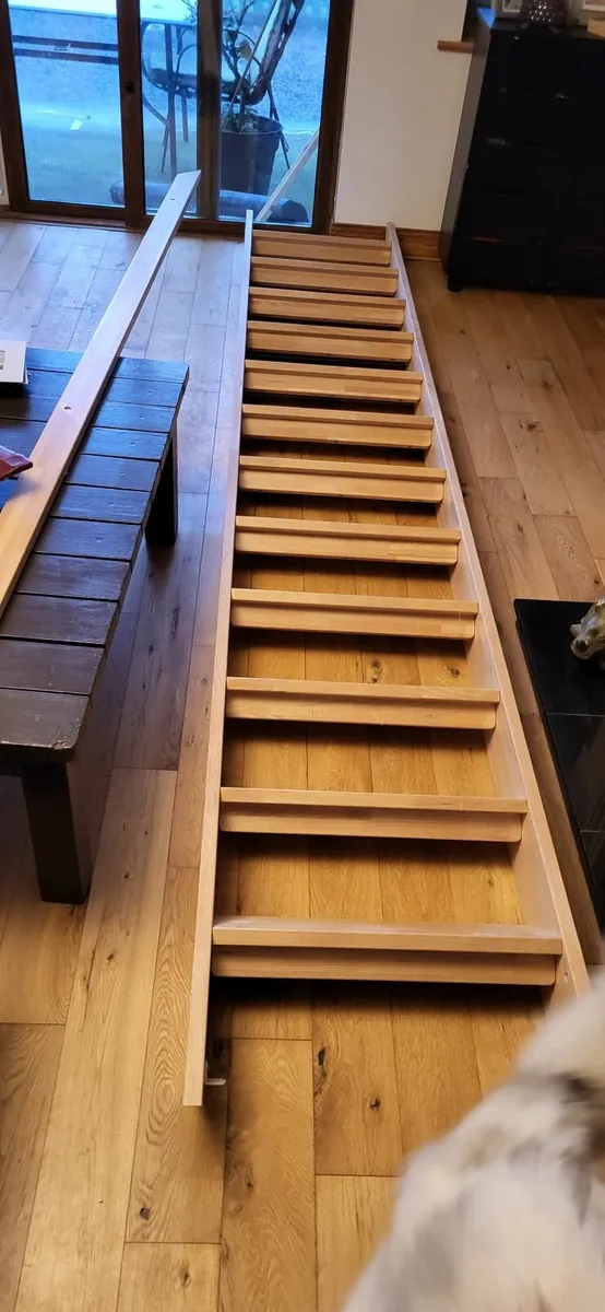 Fixed Stairs - Image 3