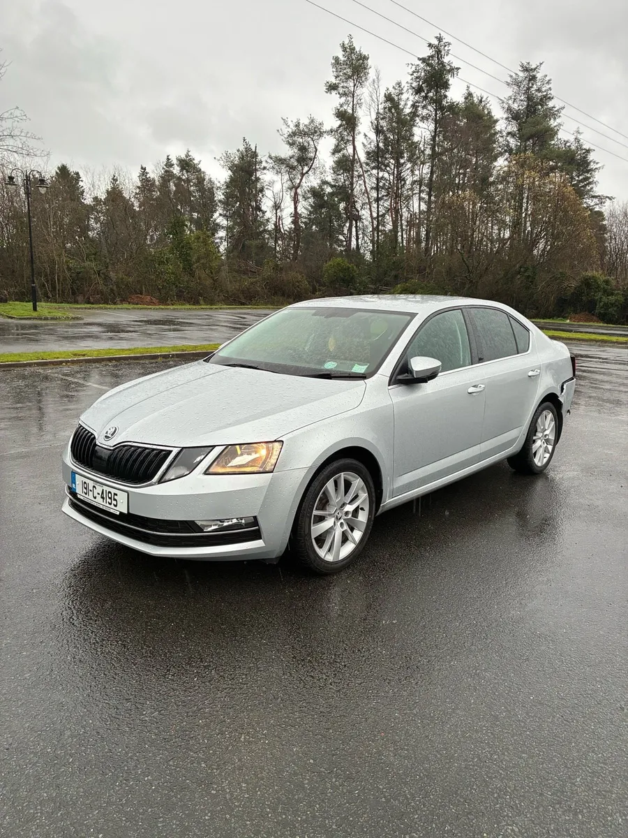 191 Skoda Octavia Style 1.6 Diesel - Image 1
