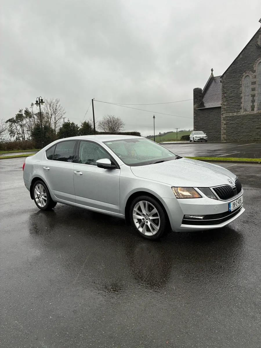 191 Skoda Octavia Style 1.6 Diesel - Image 3
