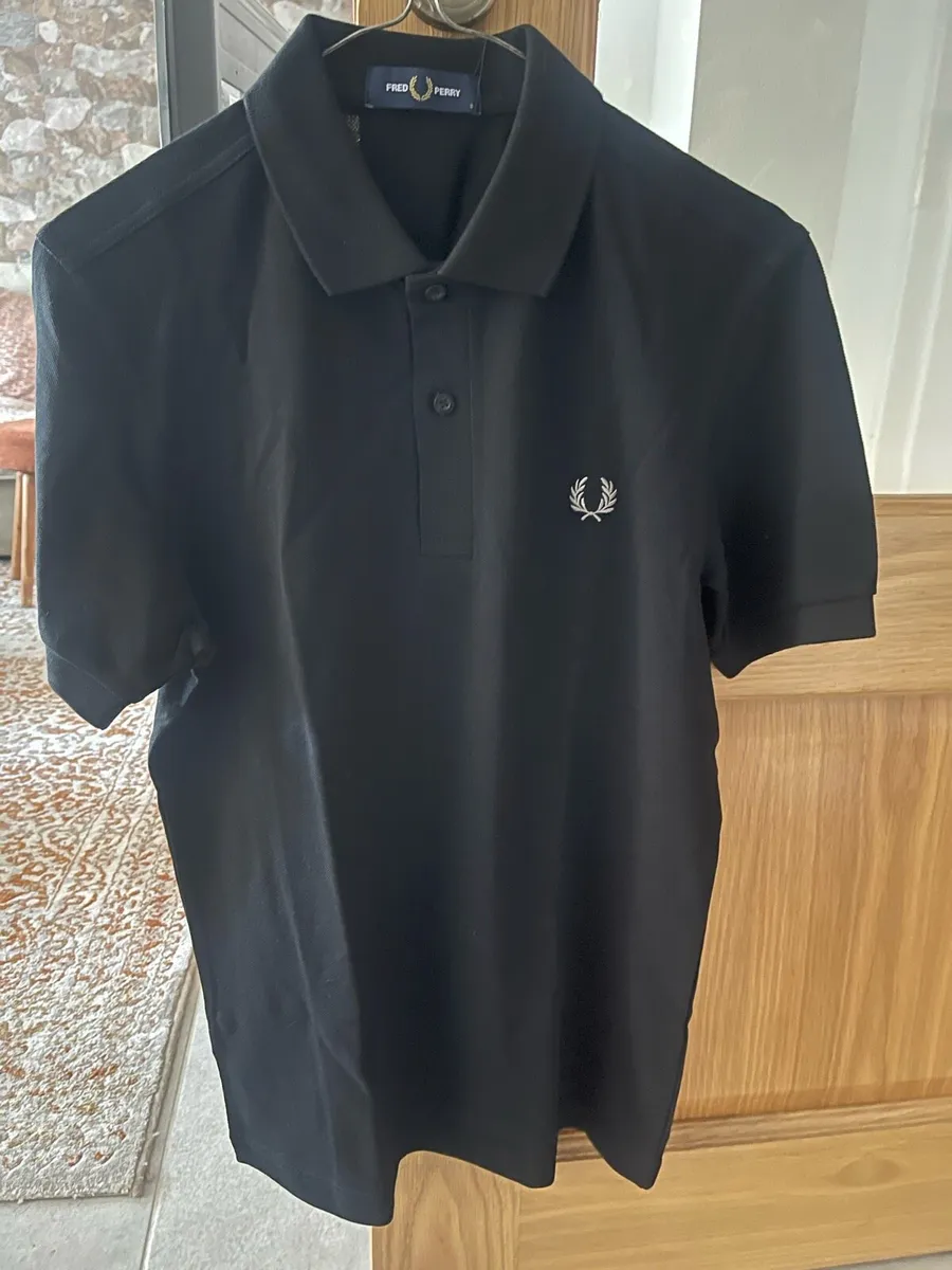 Fred Perry Plain Black Polo T-Shirt - Brand New - Image 1