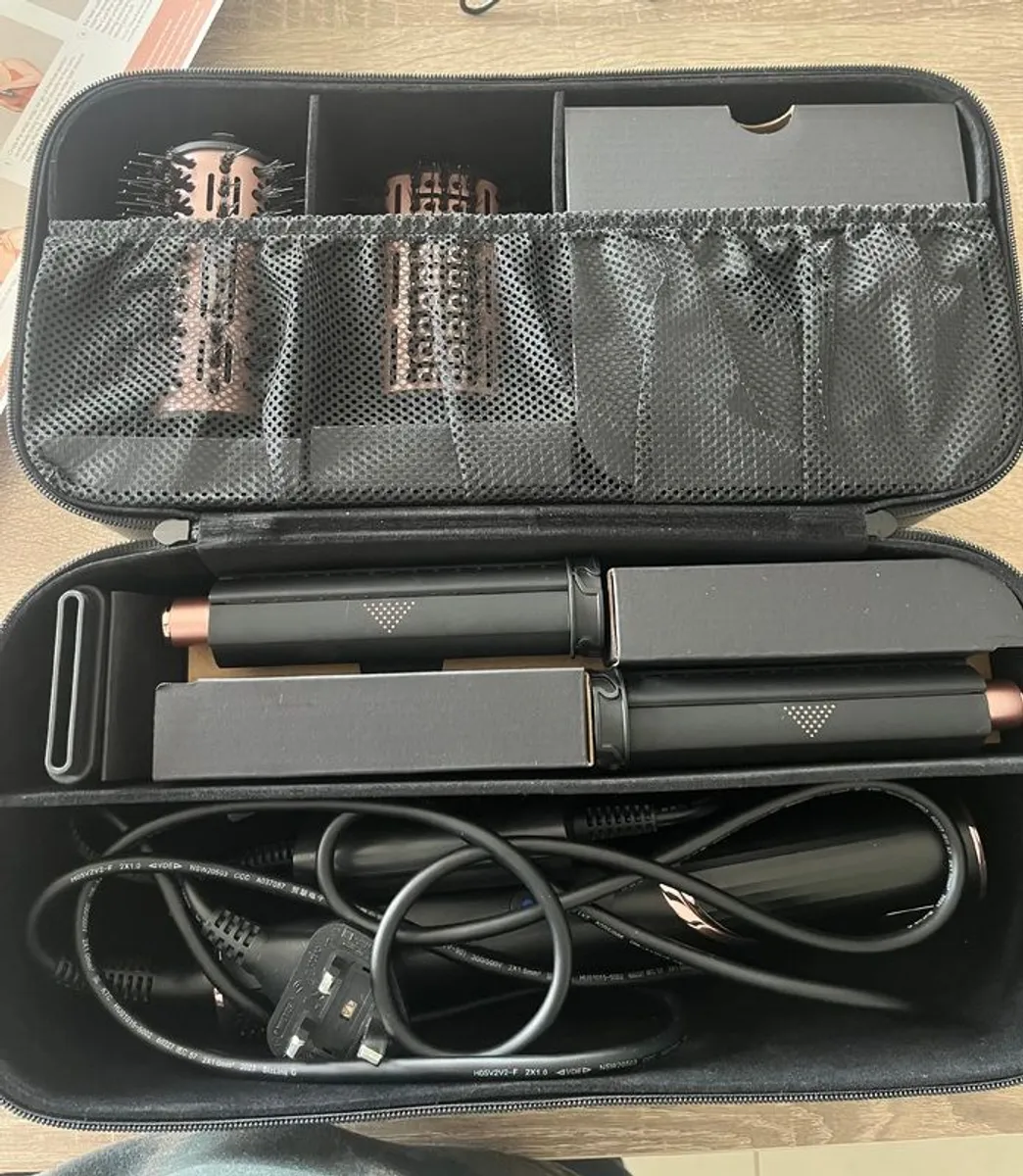 Shark Flexstyle - Image 1