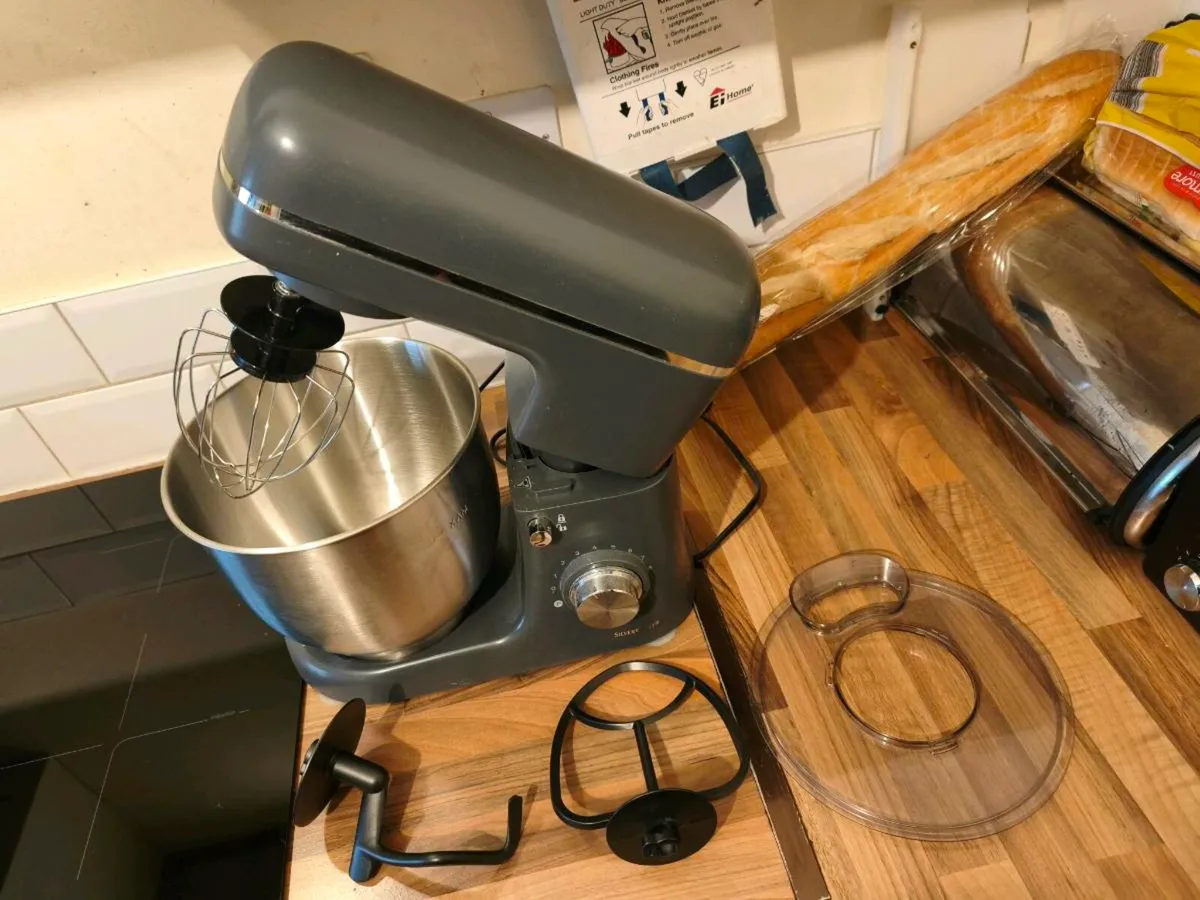 Standing mixer LIKE NEW! - Image 2