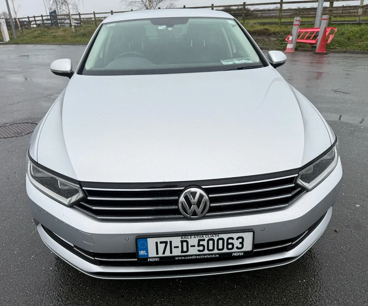 Volkswagen Passat 2.0 TDI SE Business - Image 2