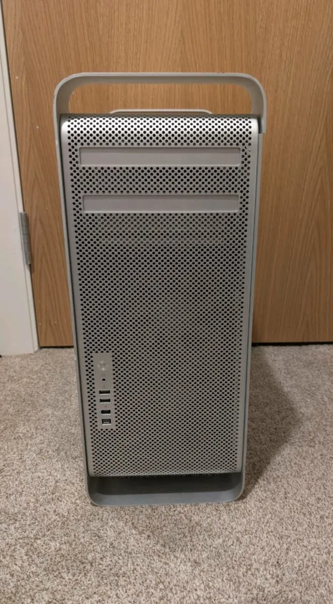 Apple Mac Pro for parts or repaired - Image 2