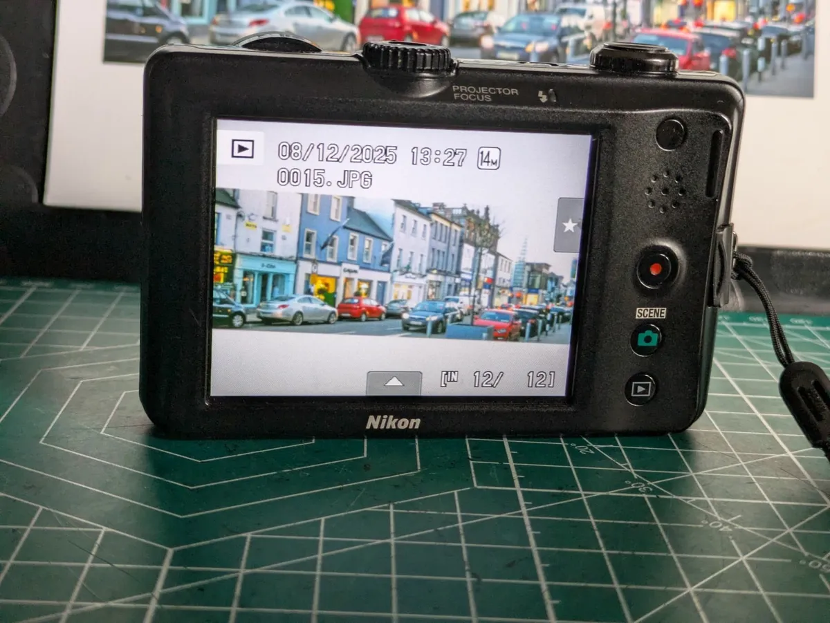 Nikon S1100pj 14MP CCD🌈  camera with projector! - Image 4