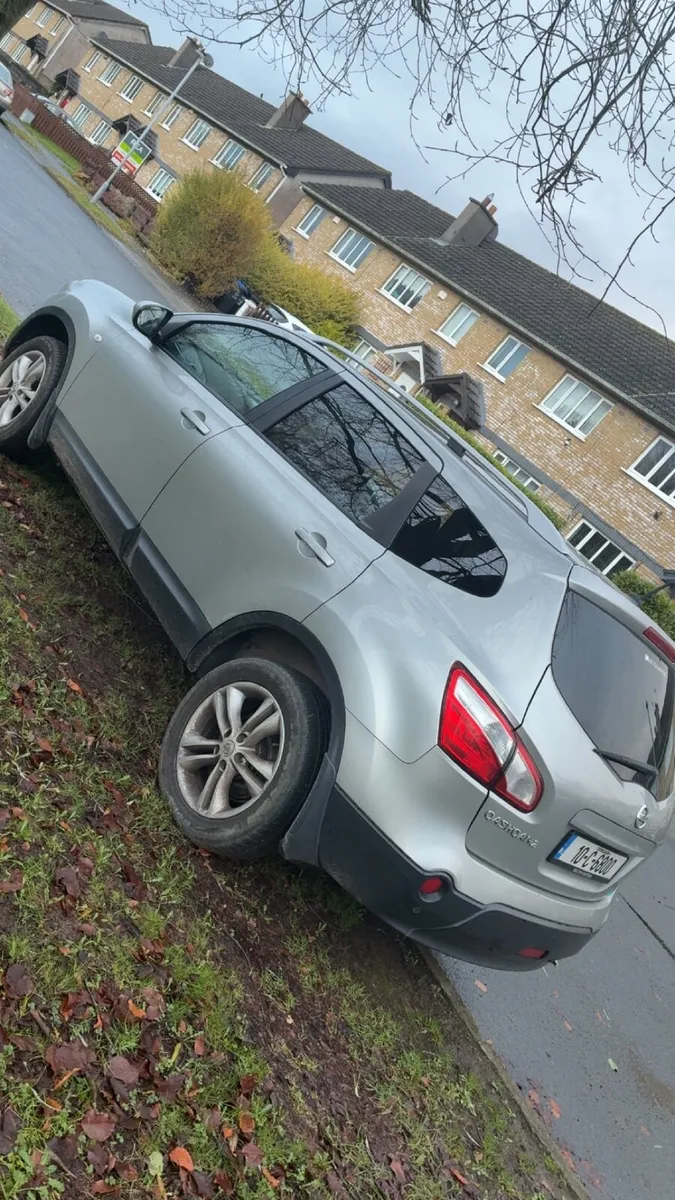 Nissan Qashqai+2 2010 - Image 2