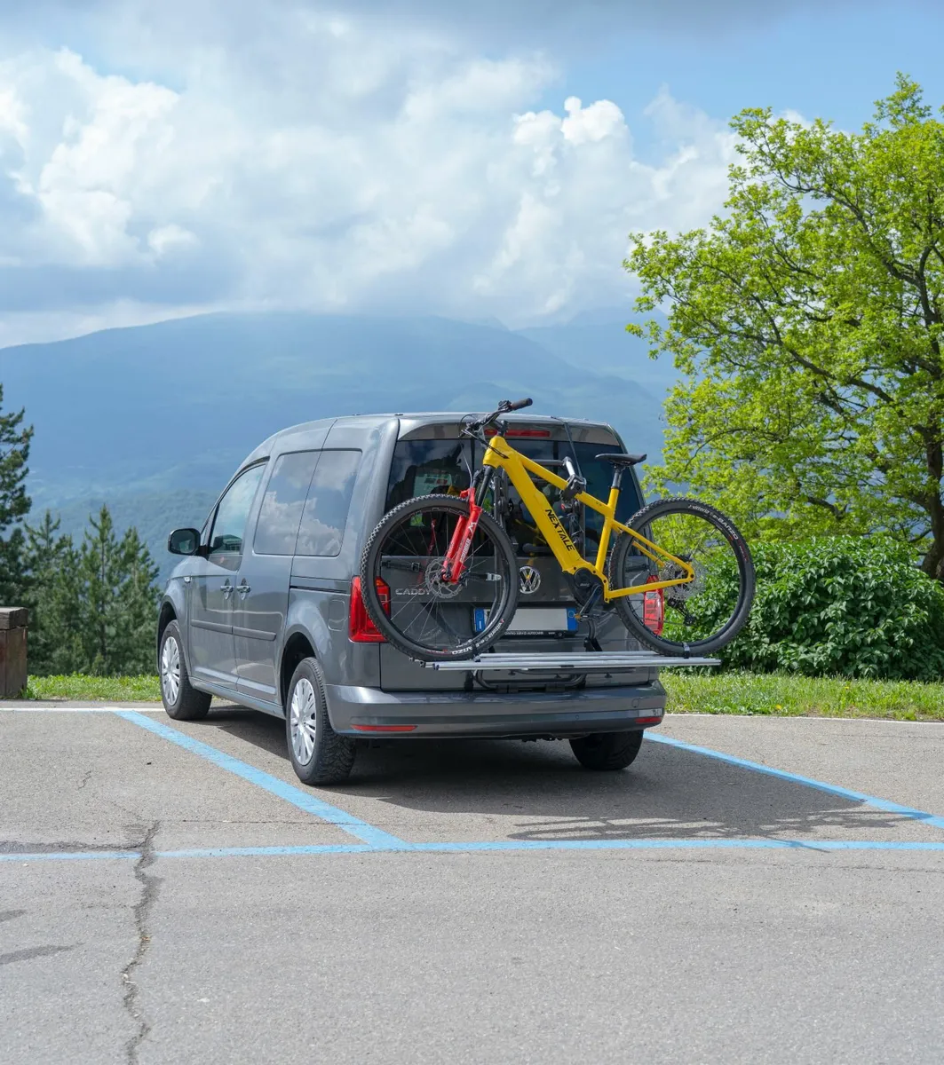 🚲 Menabo Cobra Rear Bicycle Carrier - Image 1