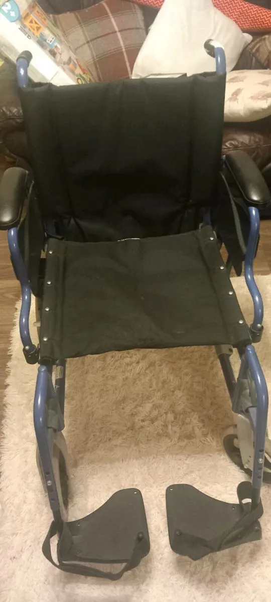 Wheelchair foldable