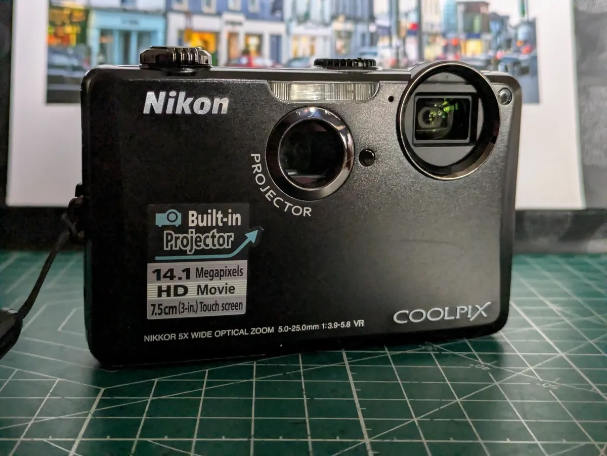Nikon S1100pj 14MP CCD🌈  camera with projector! - Image 2