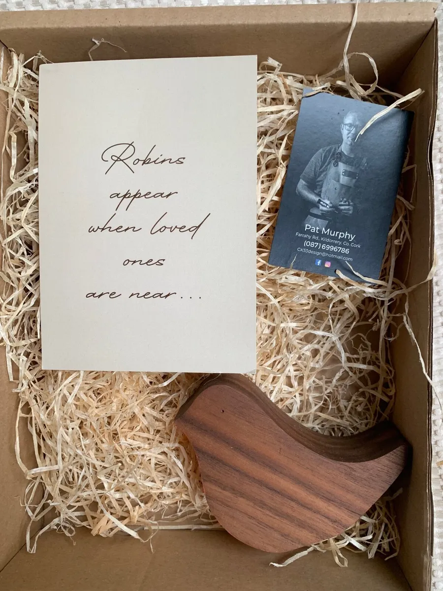 Walnut Robin - Image 1