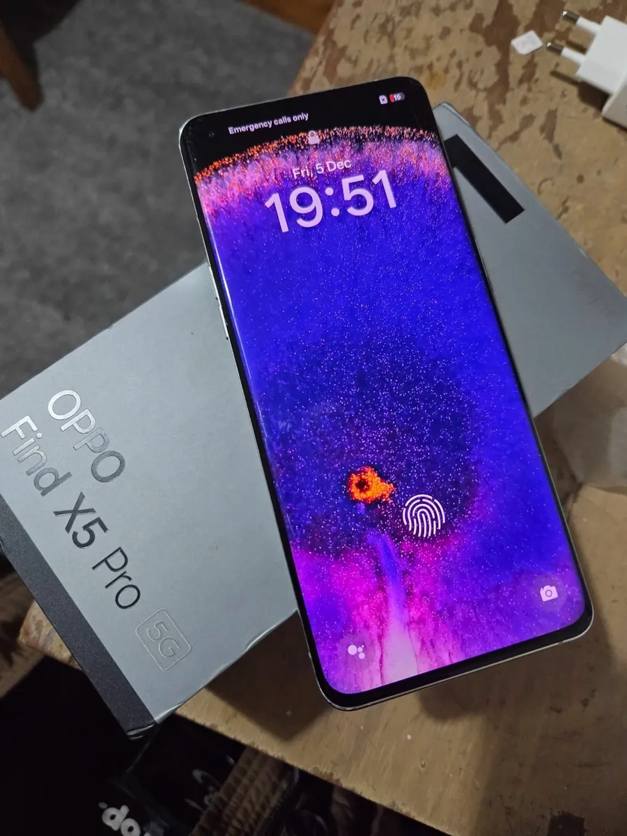 Oppo Find X5 Pro — 12 GB RAM / 256 GB — Excellent - Image 1
