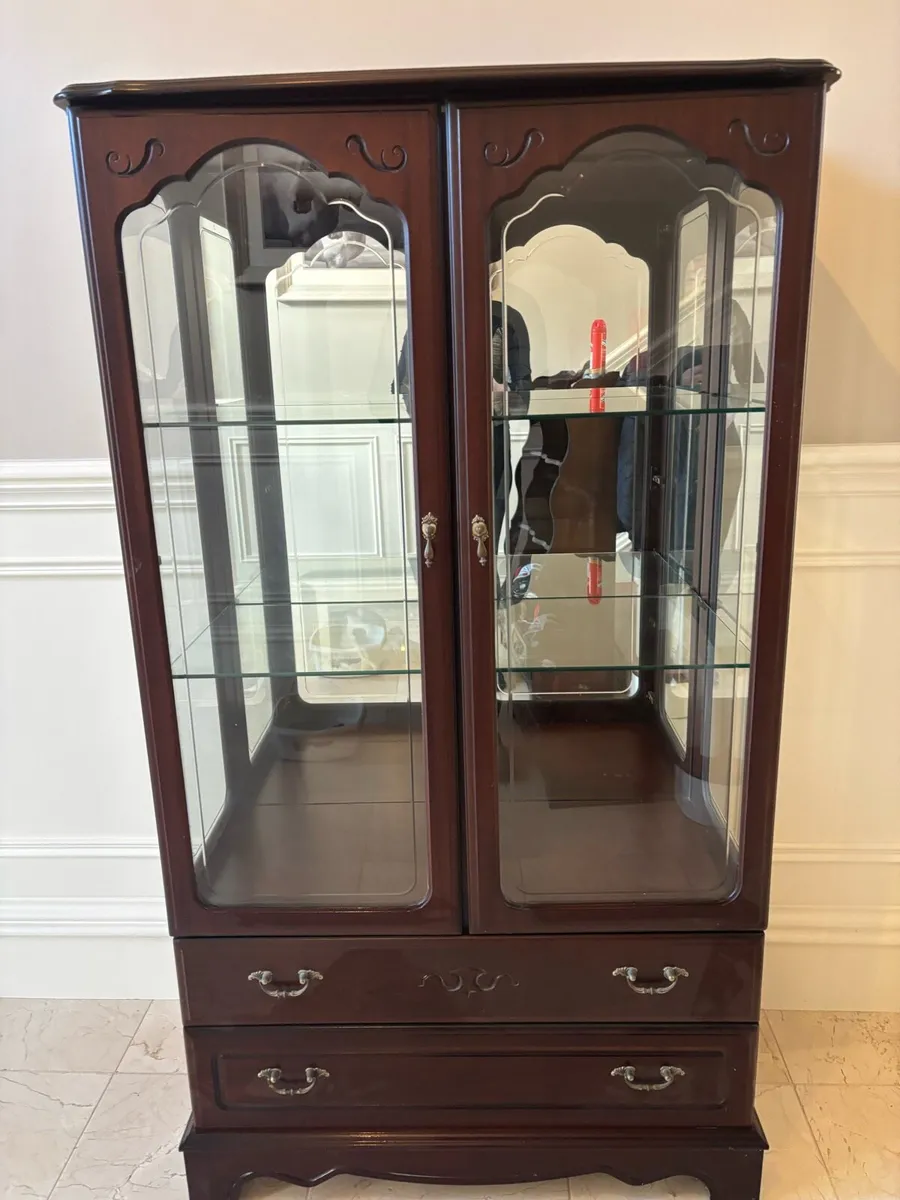 Mahogany glass cabinet - Image 1