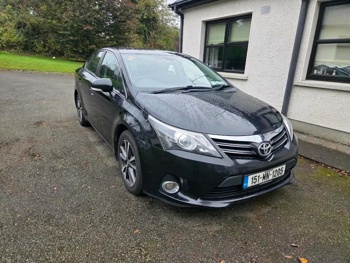 2015 toyota avensis 2ltr diesel - Image 2