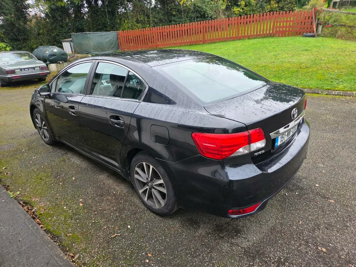 2015 toyota avensis 2ltr diesel - Image 4