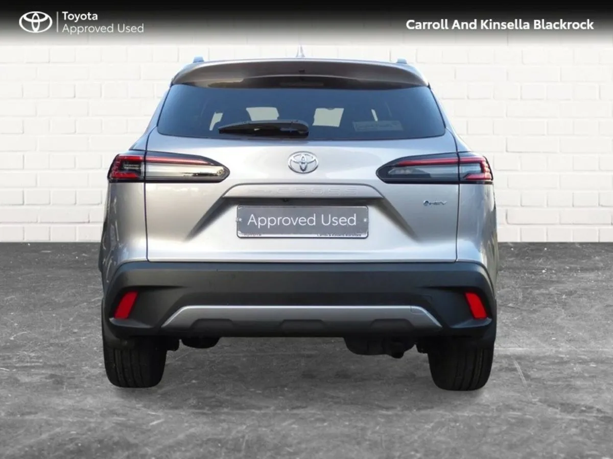 Toyota Corolla Cross Hybrid Sport - Image 4