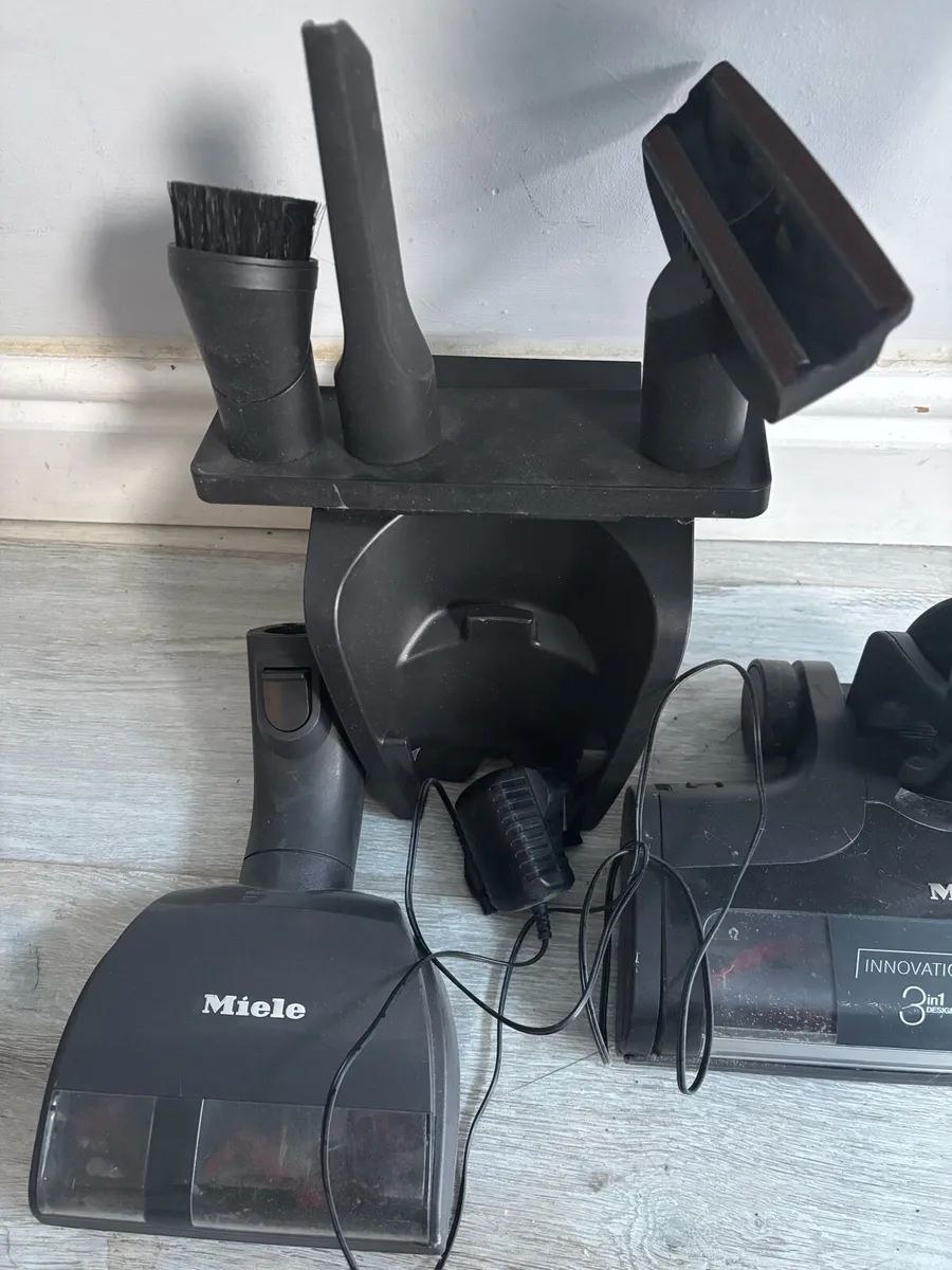 Miele Triflex X1 cordless vacuum - Image 3