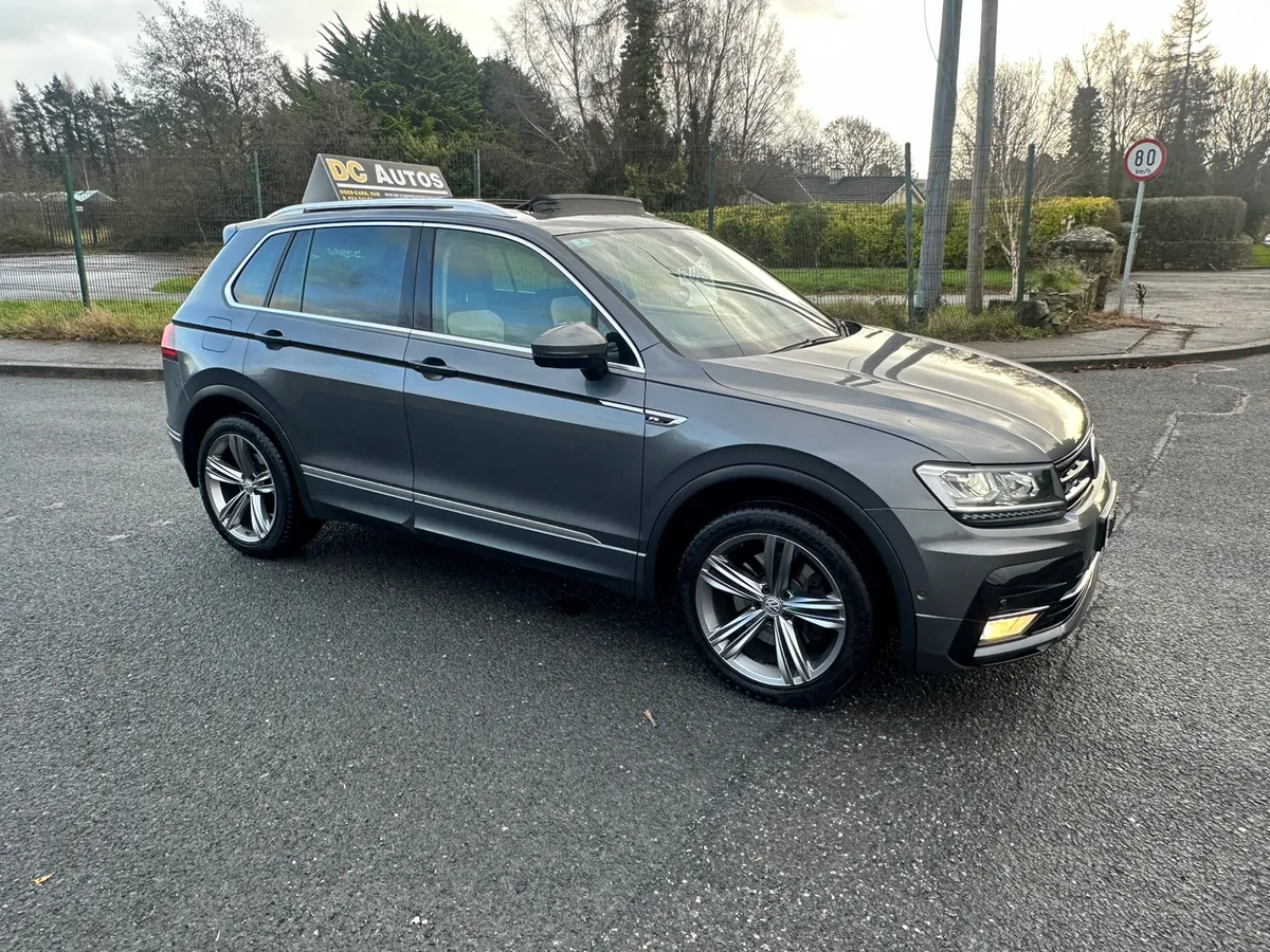 17 VOLKSWAGEN TIGUAN AUTOMATIC R LINE - Image 1