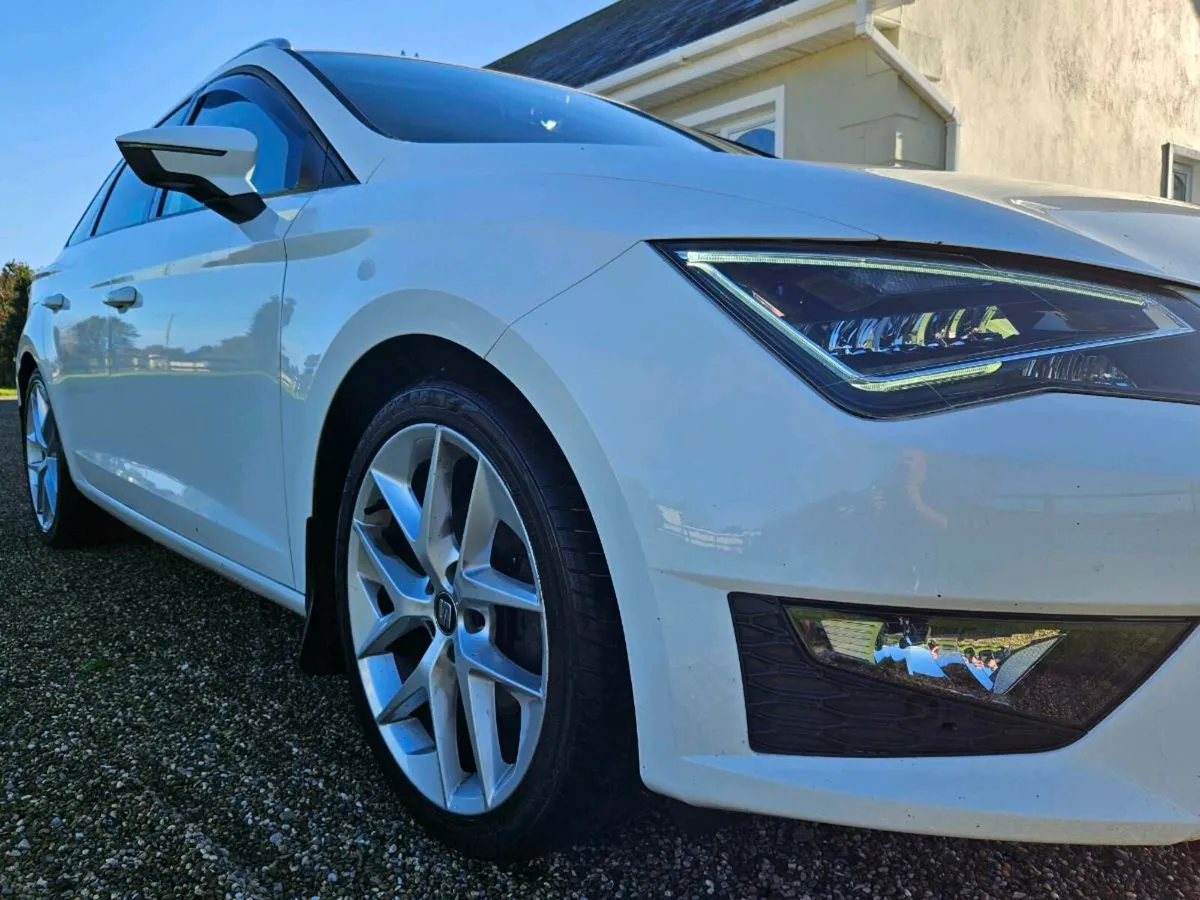 2017 SEAT LEON (FR, DIESEL, ESTATE) - Image 4