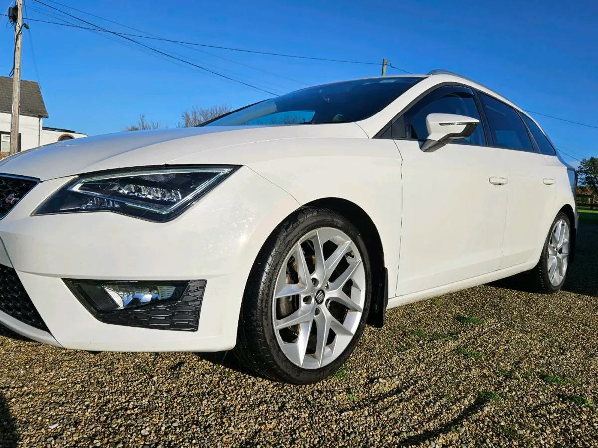 2017 SEAT LEON (FR, DIESEL, ESTATE) - Image 1