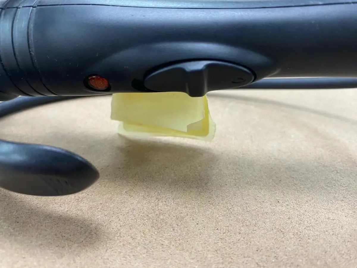 Boots Brush Hair Styler - Image 1