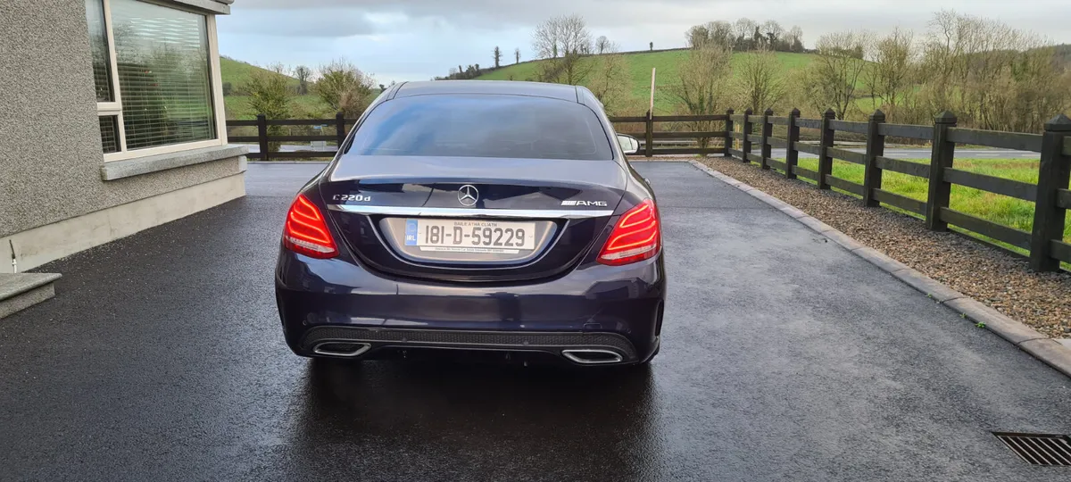 Mercedes-Benz C-Class 2018 220D AMG - Image 3