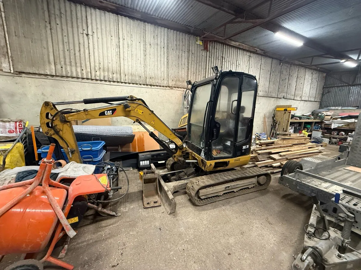 CAT 302.7D - Image 1