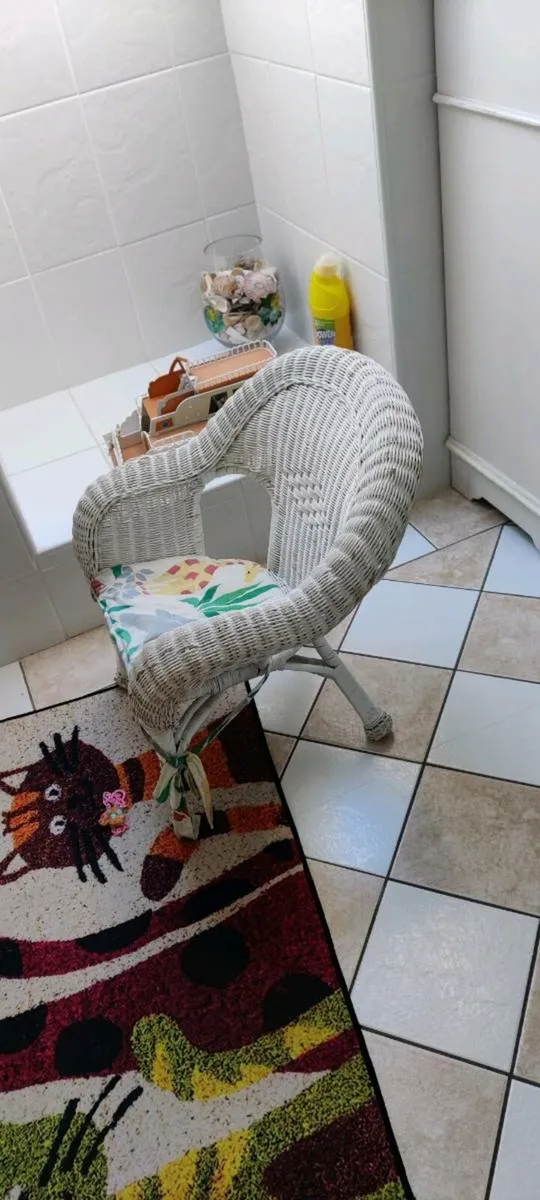 Child's wicker chair - Image 2