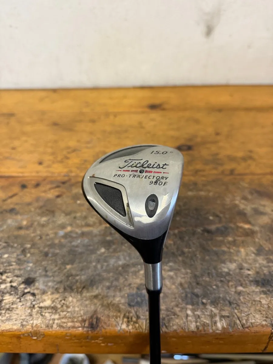 Titleist 980F 3 Wood 15* RH X Flex - Image 1