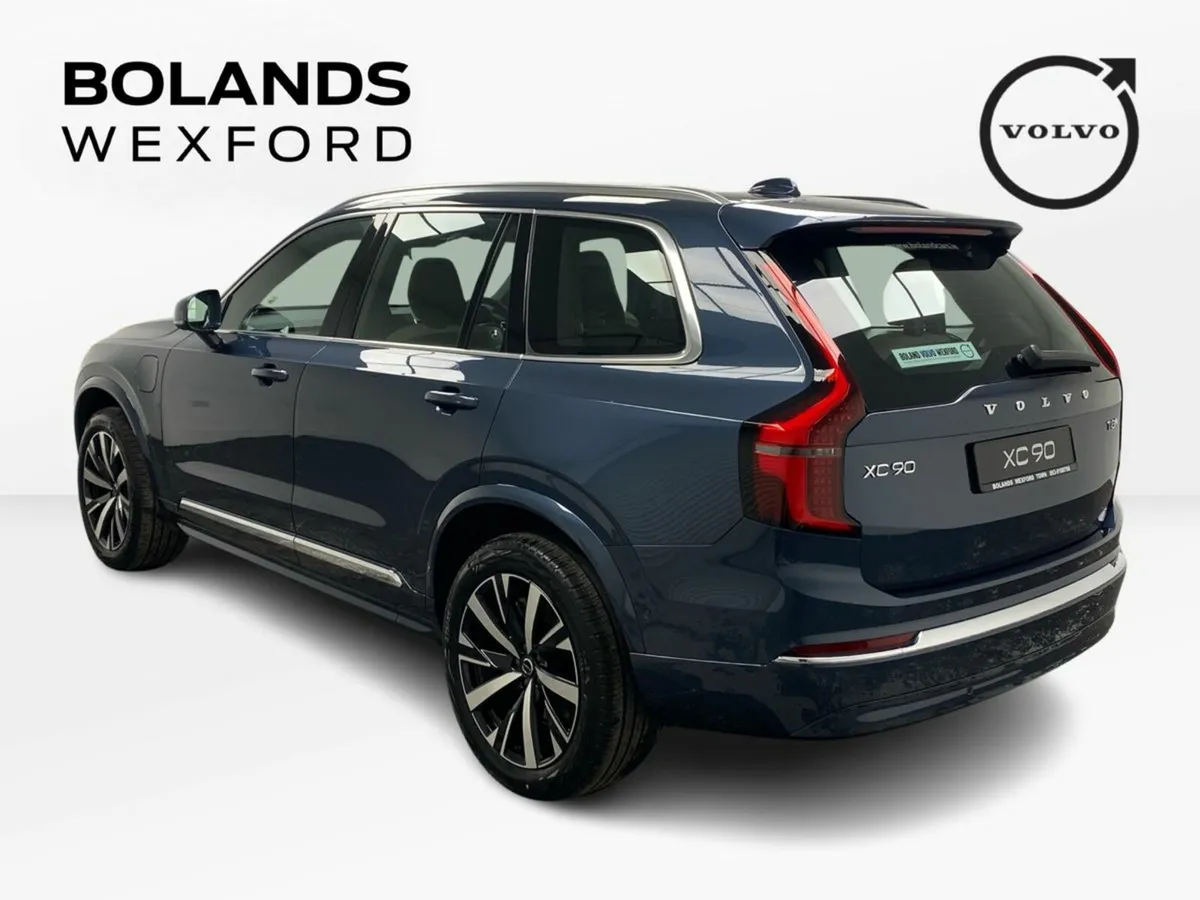 Volvo XC90 Plus Bright model with cardamon interio - Image 4
