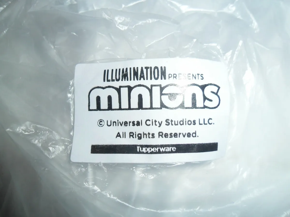 Tupperware cubix set of minions 2pcs - Image 3