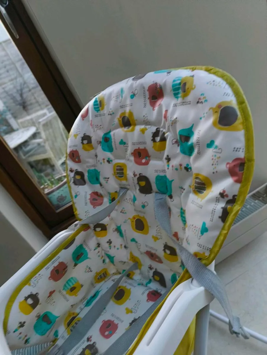 Baby High Chair Spotless - Image 1