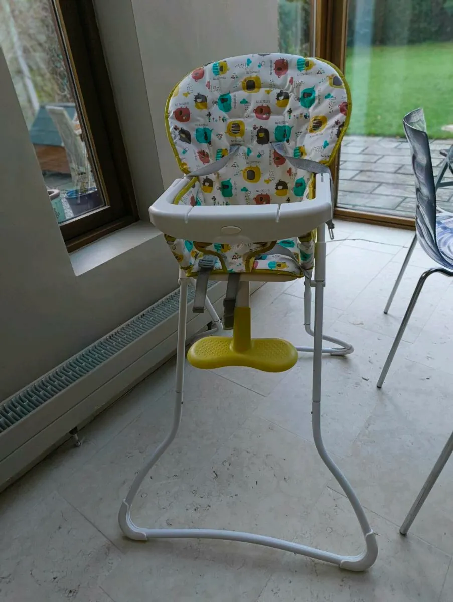 Baby High Chair Spotless - Image 3