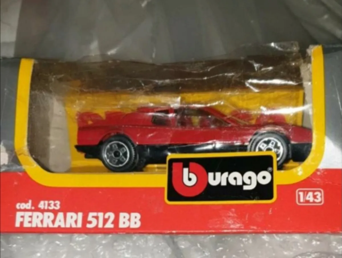 2 DIE.CAST MODELS - Image 1