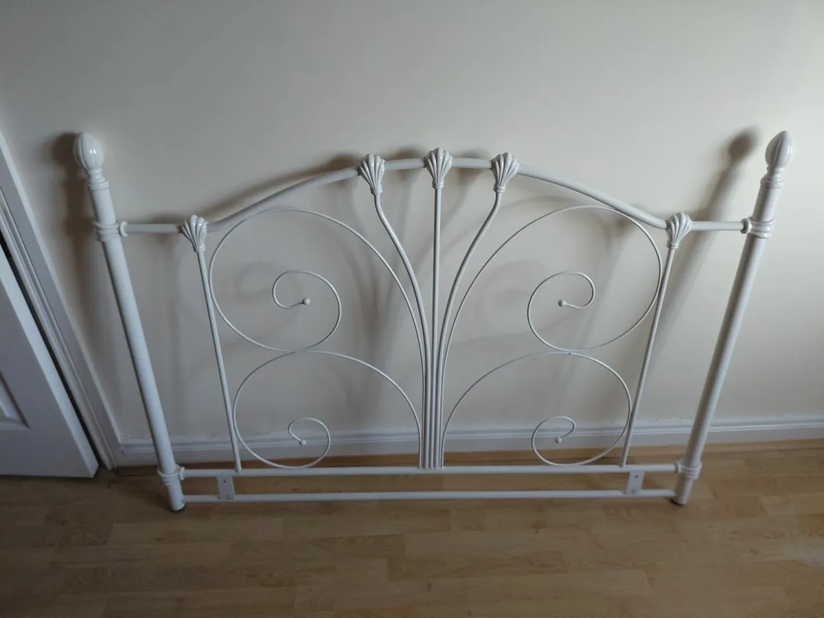Headboard - Image 1