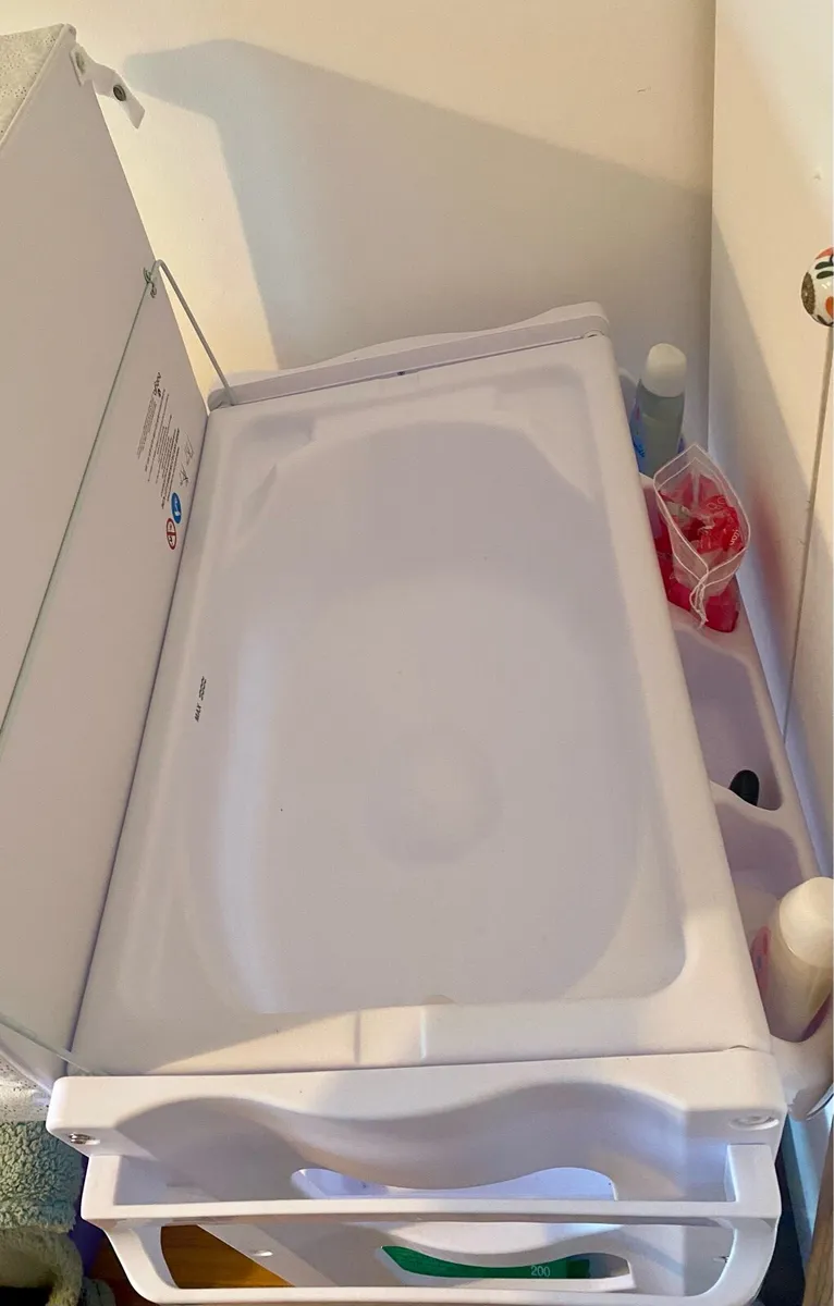 Baby Changing Unit - Image 2