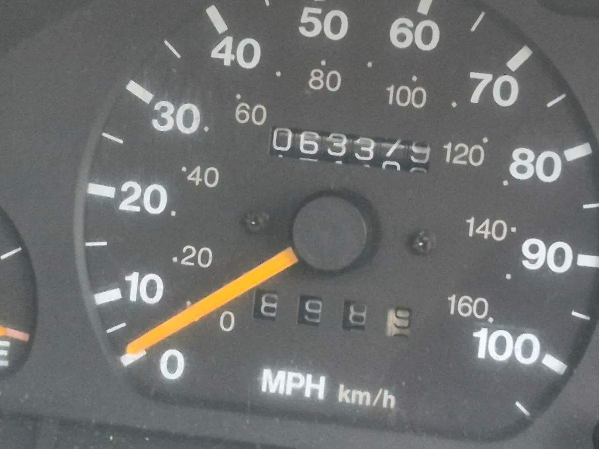 Suzuki  X90 1996 - Image 2