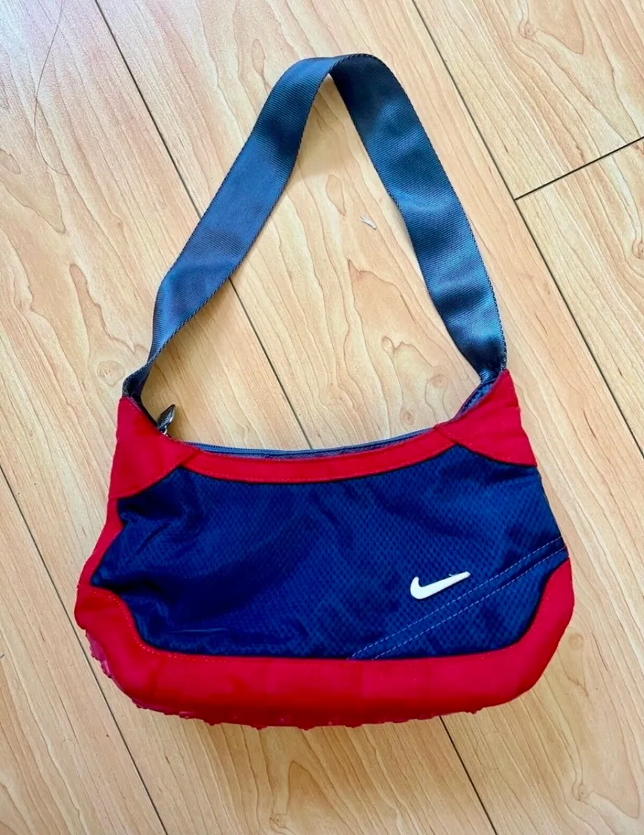 Nike Mini bag - Image 1