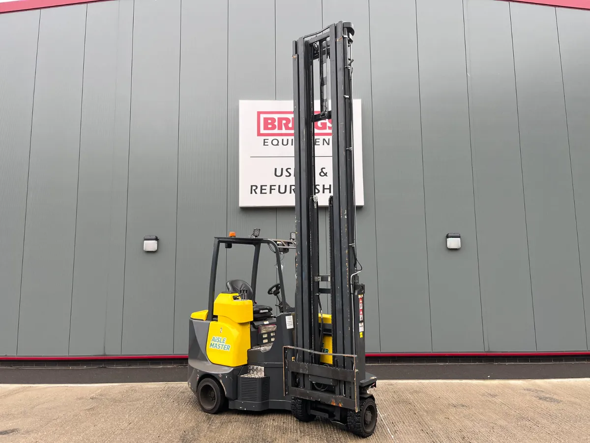 [1] 2019 Aisle Master 20WHE Forklift (REF: 11499) - Image 4