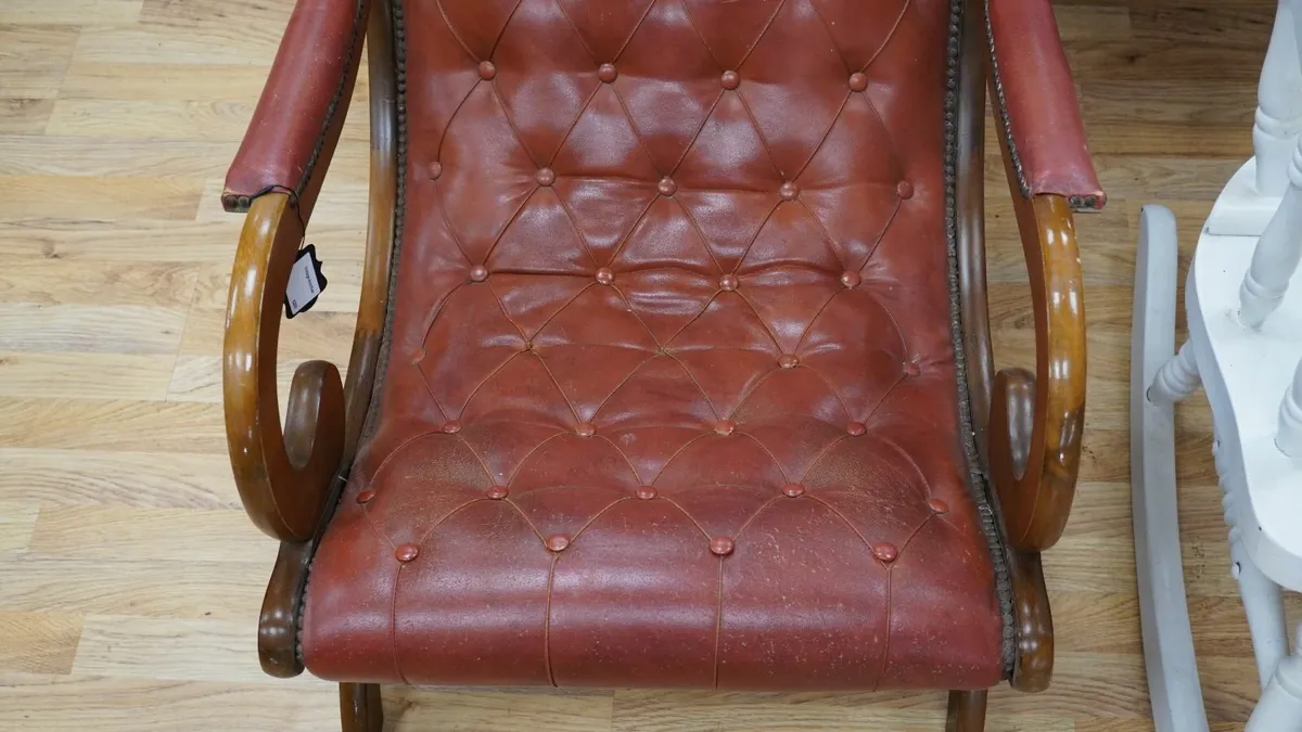 Vintage Tufted Leather Lounge Chair - Image 4