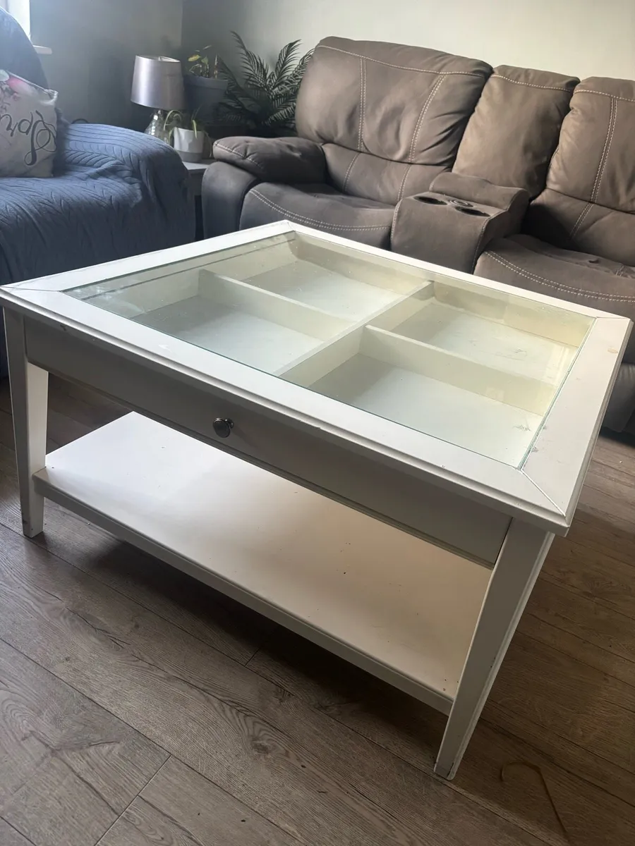 Display living room table - Image 1