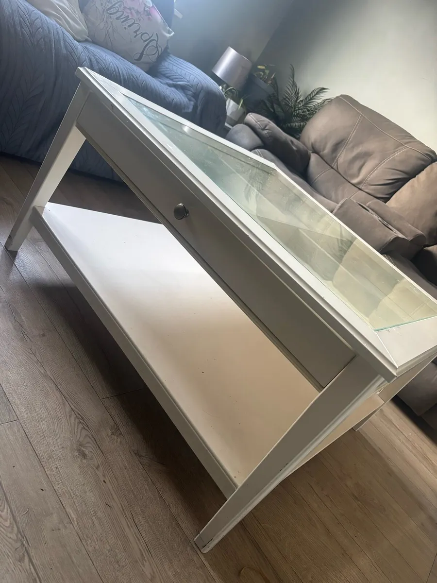 Display living room table - Image 2