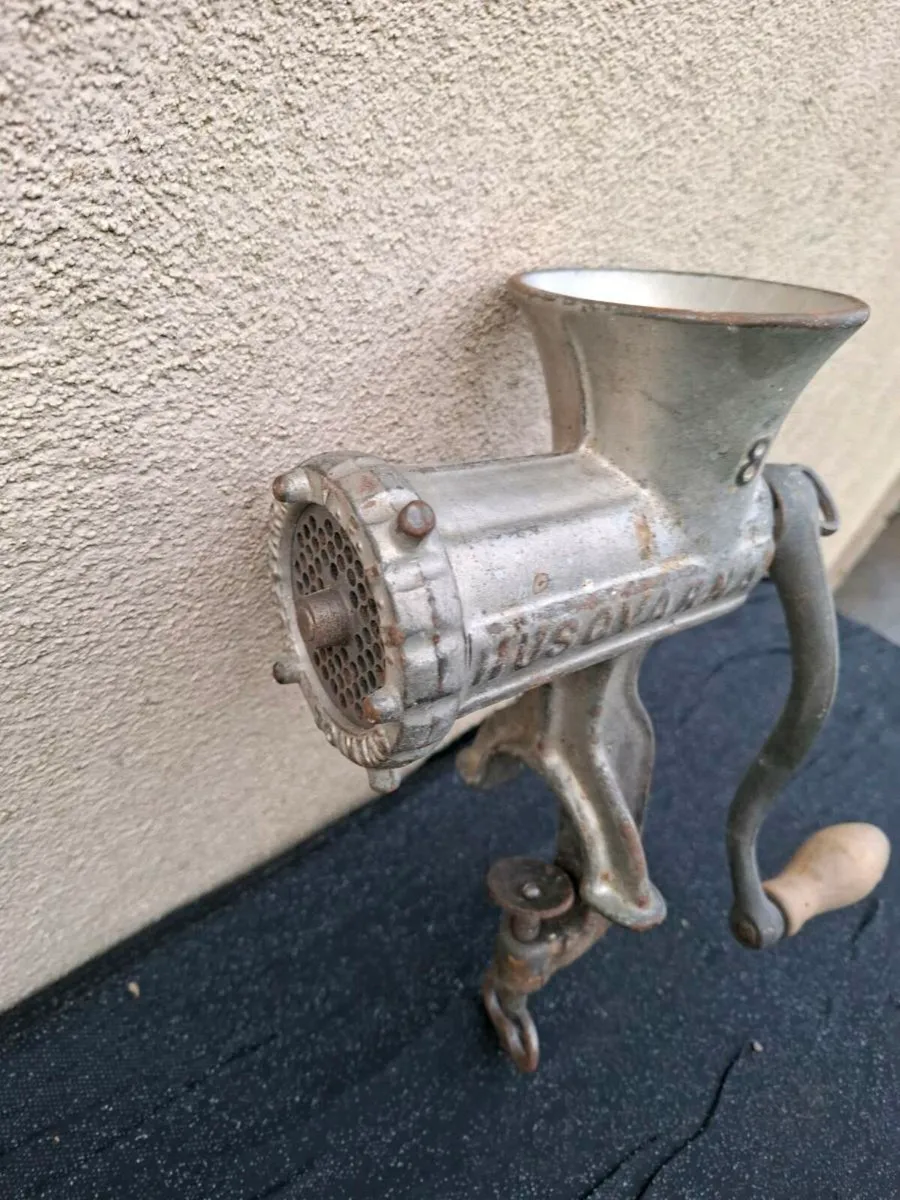 Size 8 meat grinder postage possible - Image 2