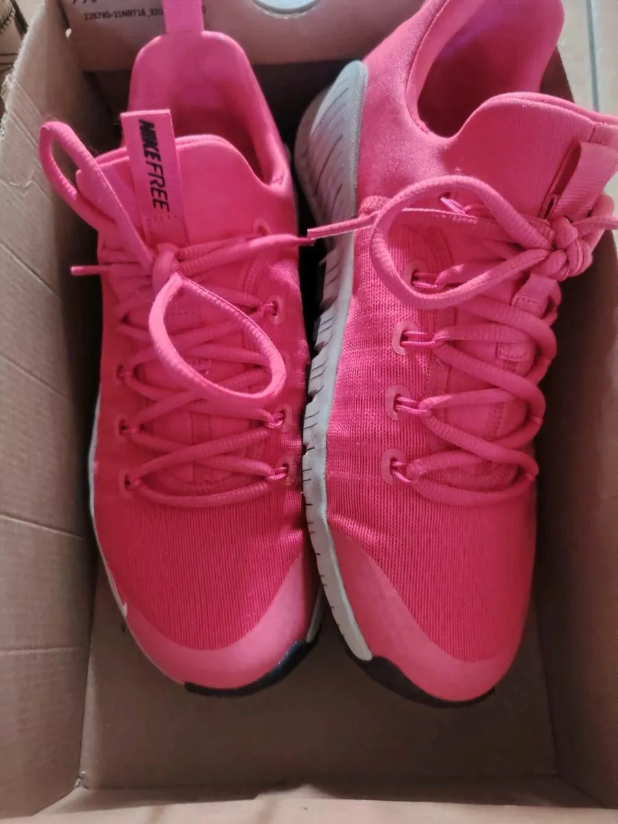 Nike free Metcon 6 size 6.5 - Image 1