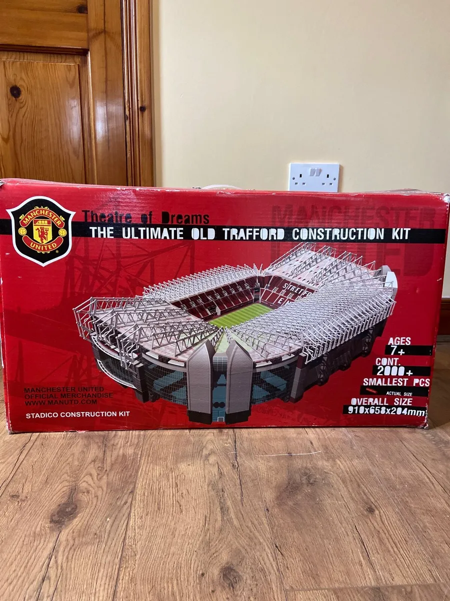 Old Trafford Construction Kit - Image 1