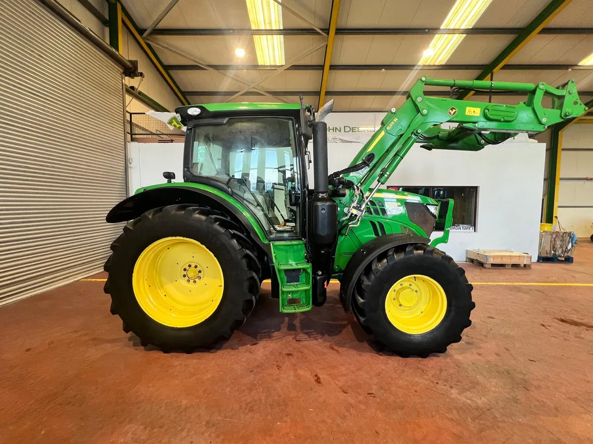 John Deere 6110R 2017 - Image 2