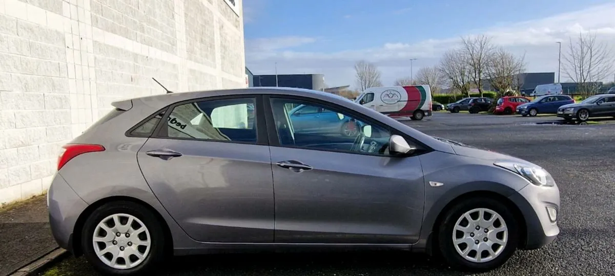 13 Hyundai I30 1.4 d..Long NCT..1year tax - Image 4